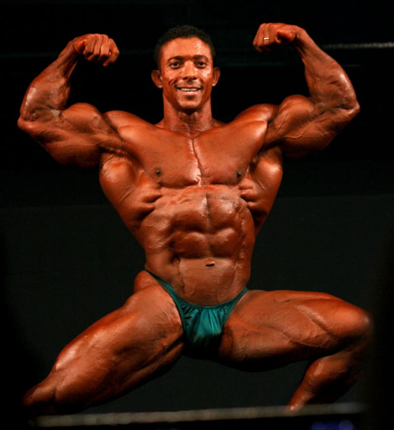 Troy Alves competing in Open division - Professional bodybuilding photo 1 of 1
